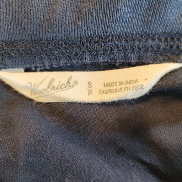 Woolrich navy blue 1/4 zip up pullover shirt Size Small - Picture 7 of 8